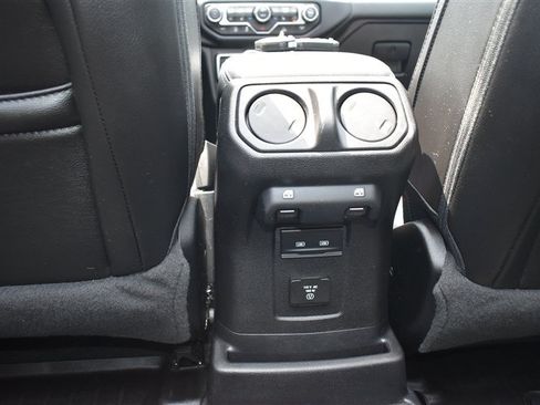 Used 2021 Jeep Wrangler Unlimited Sahara AWD/4WD image 22