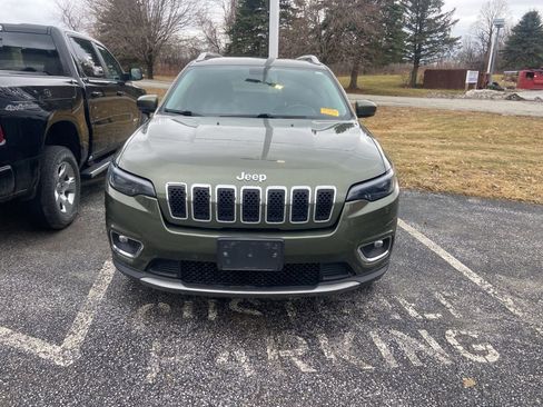 Used 2020 Jeep Cherokee Limited image 2