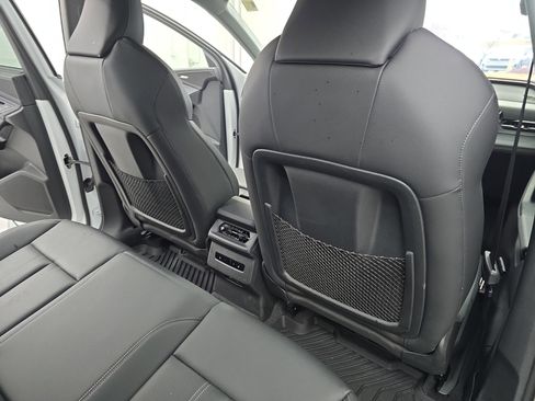 Certified 2025 Audi Q6 e-tron Premium Plus w/ Premium Plus image 11