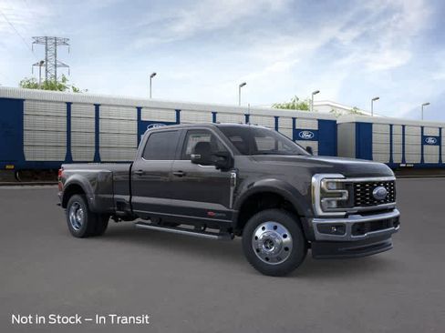 New 2026 Ford F450 Lariat image 7