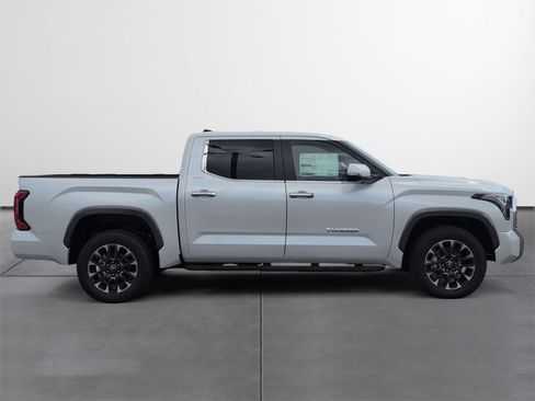 New 2026 Toyota Tundra Limited AWD/4WD image 6
