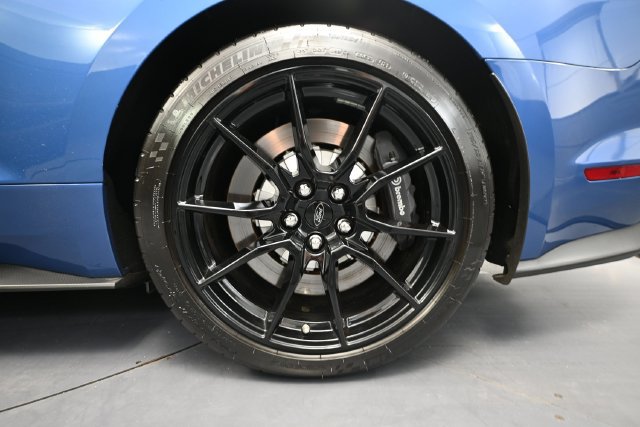 Used 2020 Ford Mustang Shelby GT350 w/ Technology Package RWD image 10