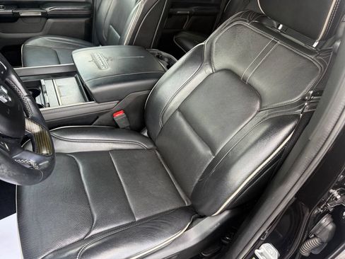 Used 2019 RAM 1500 Limited AWD/4WD image 14