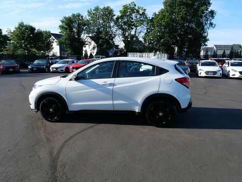Used 2016 Honda HR-V LX image 8