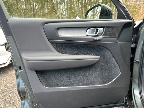 New 2026 Volvo XC40 B5 Plus w/ Protection Package Premier image 8