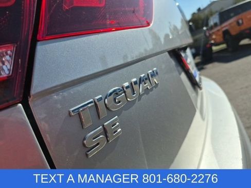 Used 2021 Volkswagen Tiguan SE w/ Panoramic Sunroof Package AWD/4WD image 5
