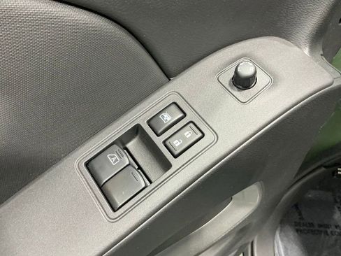 Used 2024 Nissan Frontier SV w/ SV Convenience Package image 30