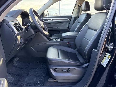 Used 2023 Volkswagen Atlas SE AWD/4WD image 23