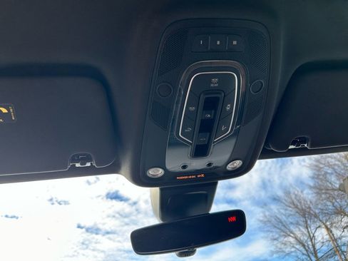 Used 2017 Audi Q7 3.0T Prestige image 26