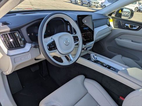 New 2026 Volvo XC60 T8 Ultra w/ Protection Package Premier image 8