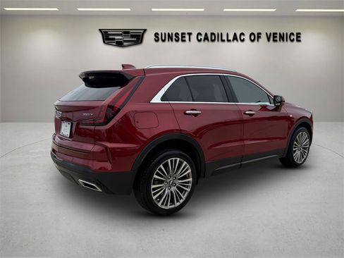 Certified 2024 Cadillac XT4 Premium Luxury AWD/4WD image 3