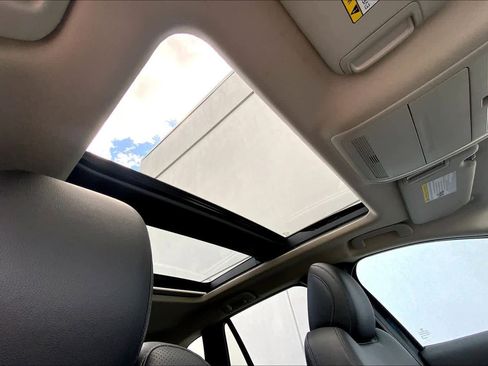 Used 2023 MAZDA CX-50 AWD 2.5 S w/ Weather Package image 13
