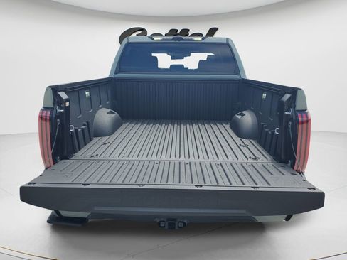 Used 2025 Toyota Tundra Platinum w/ TRD Off-Road Package AWD/4WD image 24
