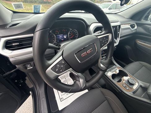 Certified 2023 GMC Acadia SLE w/ Driver Convenience Package image 36