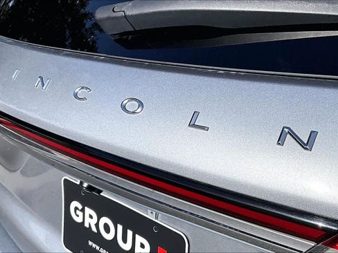 Used 2021 Lincoln Corsair Standard w/ Equipment Group 101A image 32