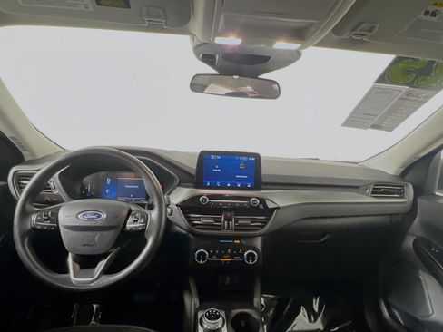 Used 2025 Ford Escape Active image 30