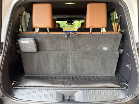 Used 2024 Lexus GX 550 w/ Accessory Package (31) AWD/4WD image 35
