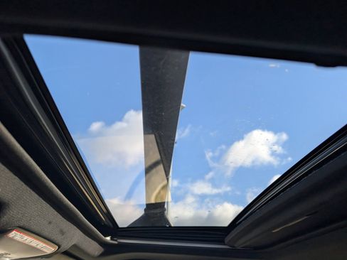 Used 2022 Toyota RAV4 SE w/ Convenience Package image 24