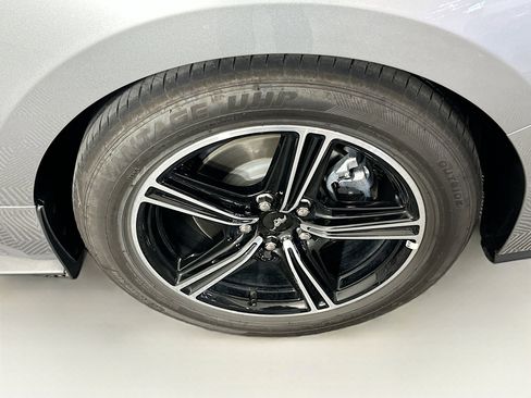 Used 2025 Ford Mustang Premium image 11