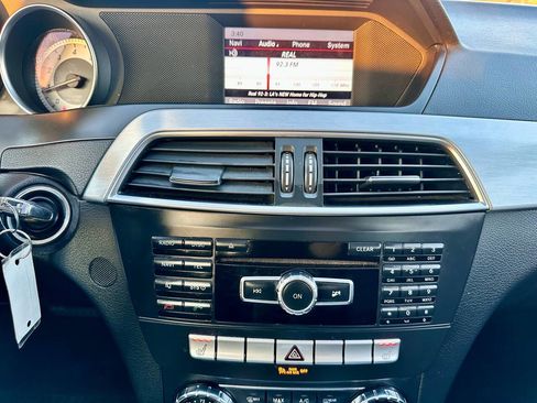Used 2013 Mercedes-Benz C 250 Sedan image 10