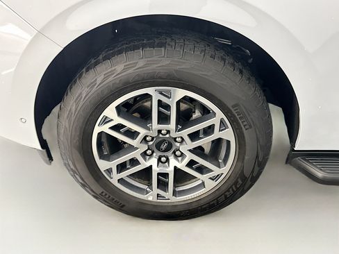 Used 2025 Ford Expedition Max Active image 11