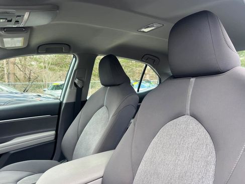 Used 2022 Toyota Camry LE image 13