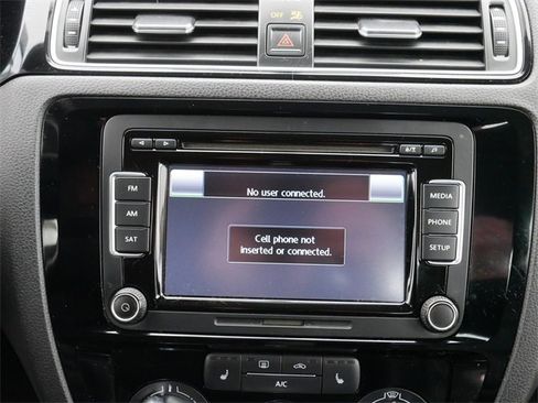 Used 2015 Volkswagen Jetta TDI SE image 30