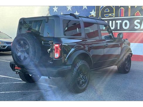 Used 2024 Ford Bronco Black Diamond image 2