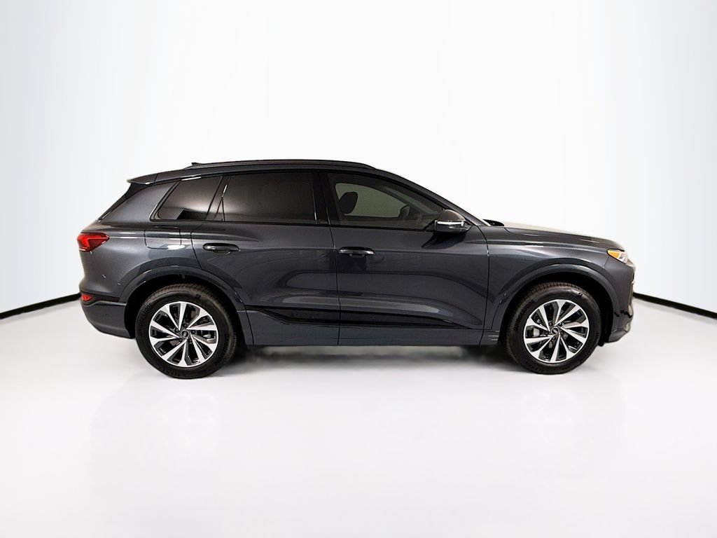 Used 2025 Audi Q6 e-tron Premium AWD/4WD image 5