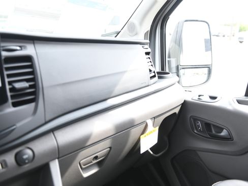 New 2026 Ford Transit 250 148 Medium Roof RWD image 19