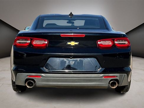 Used 2020 Chevrolet Camaro LT image 5