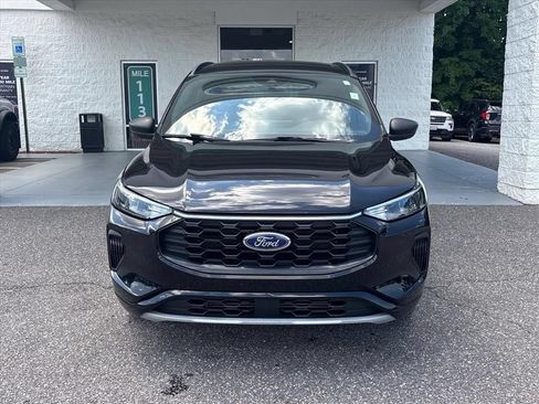Used 2024 Ford Escape ST-Line w/ Tech Pack #1 FWD image 22