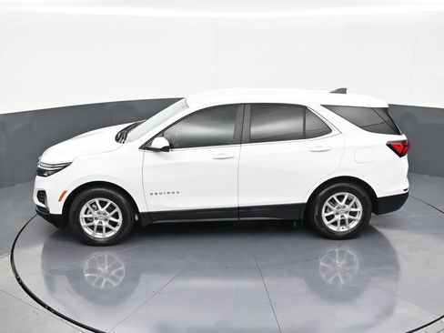 Used 2024 Chevrolet Equinox LT FWD image 13