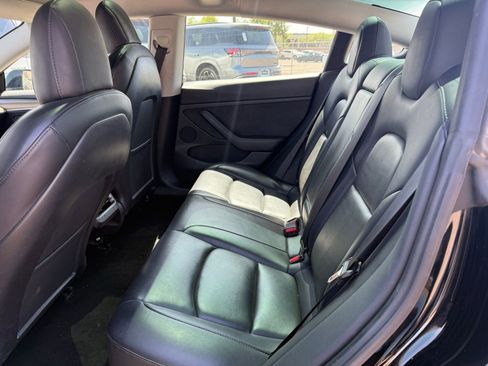 Used 2022 Tesla Model 3 Standard Range RWD image 10