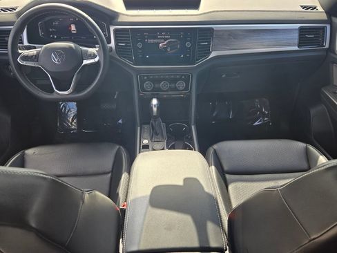 Used 2022 Volkswagen Atlas Cross Sport SE AWD/4WD image 13