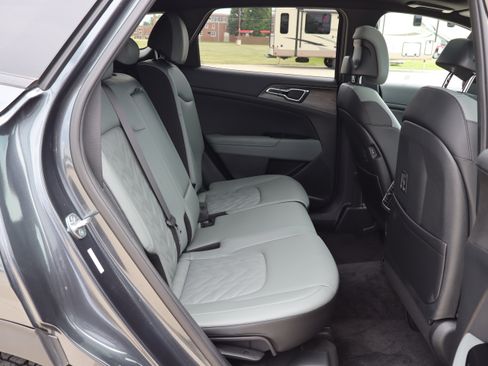 Used 2024 Kia Sportage X-Pro AWD/4WD image 11