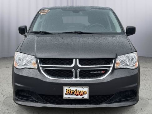 Used 2019 Dodge Grand Caravan SE w/ UConnect Hands-Free Group FWD image 8