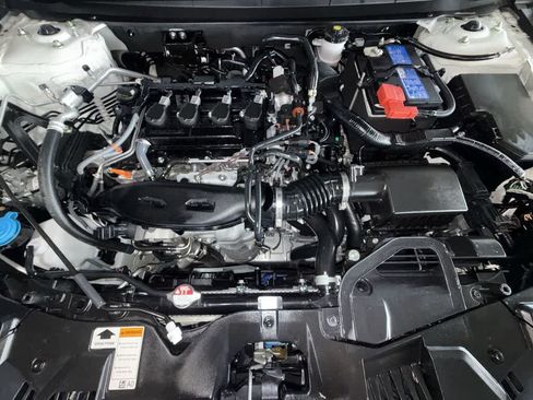 Used 2025 Honda Accord LX image 12