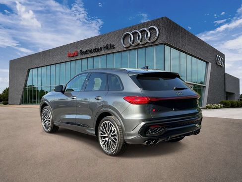 Used 2025 Audi SQ5 Prestige w/ Prestige Package AWD/4WD image 4