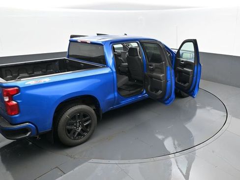 Used 2022 Chevrolet Silverado 1500 Custom w/ LPO, Dark Essentials Package AWD/4WD image 23