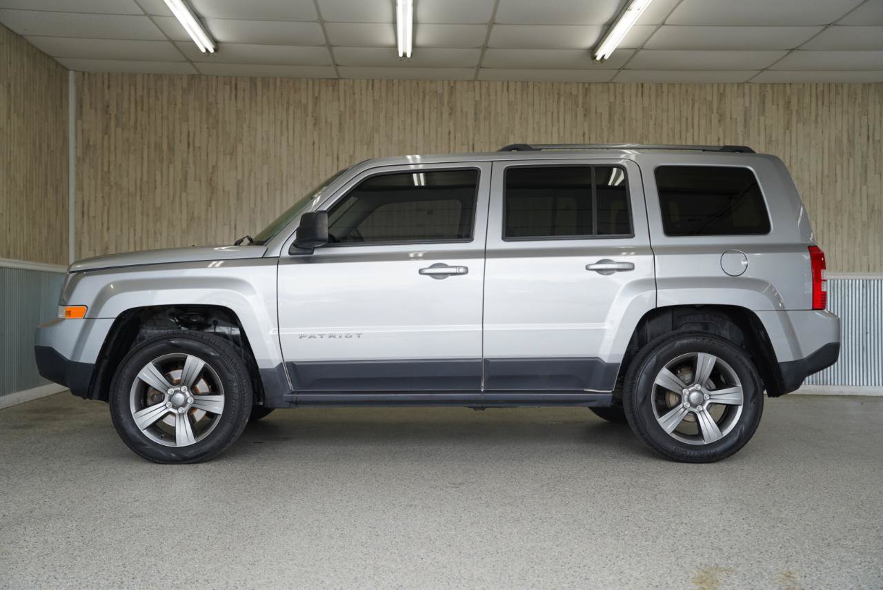 Used 2016 Jeep Patriot Sport w/ Power Value Group FWD image 5