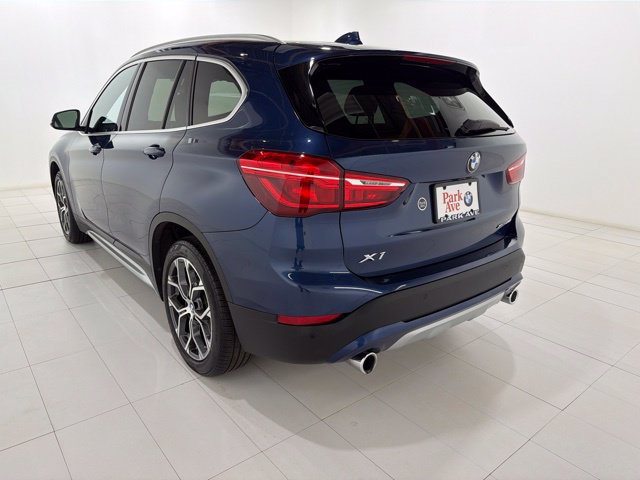 Used 2022 BMW X1 xDrive28i w/ Convenience Package AWD/4WD image 3