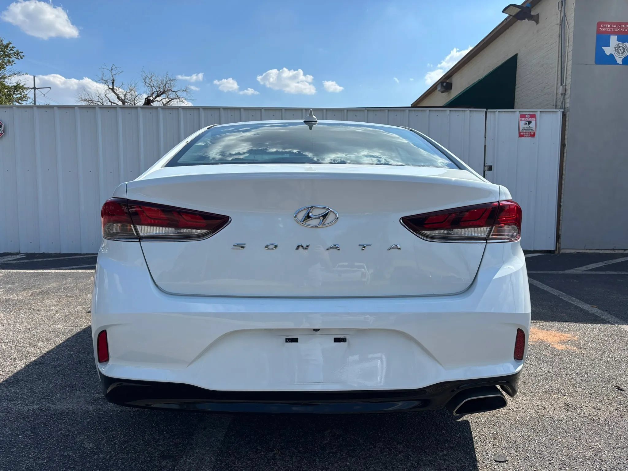 Used 2018 Hyundai Sonata ECO FWD image 4