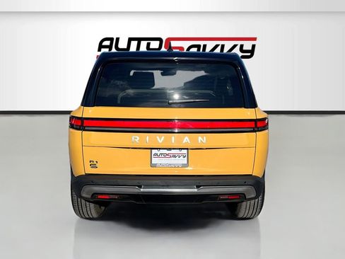 Used 2023 Rivian R1S Adventure AWD/4WD image 6