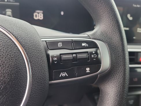 Used 2025 Kia K5 LXS image 27