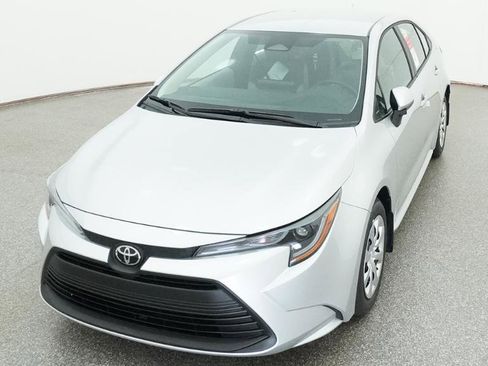 New 2026 Toyota Corolla LE FWD image 33