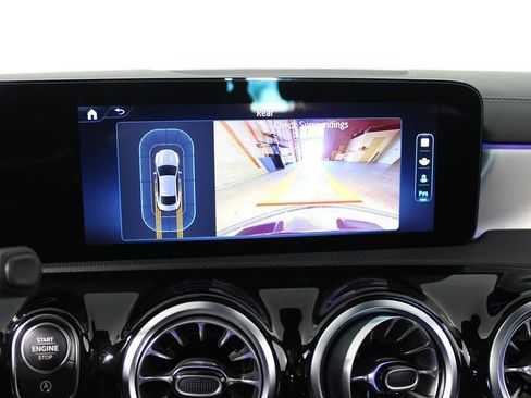 Used 2025 Mercedes-Benz CLA 250 4MATIC image 31