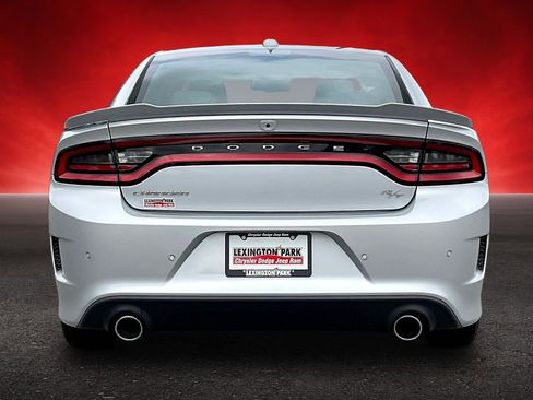 Used 2023 Dodge Charger R/T w/ Plus Group RWD image 6
