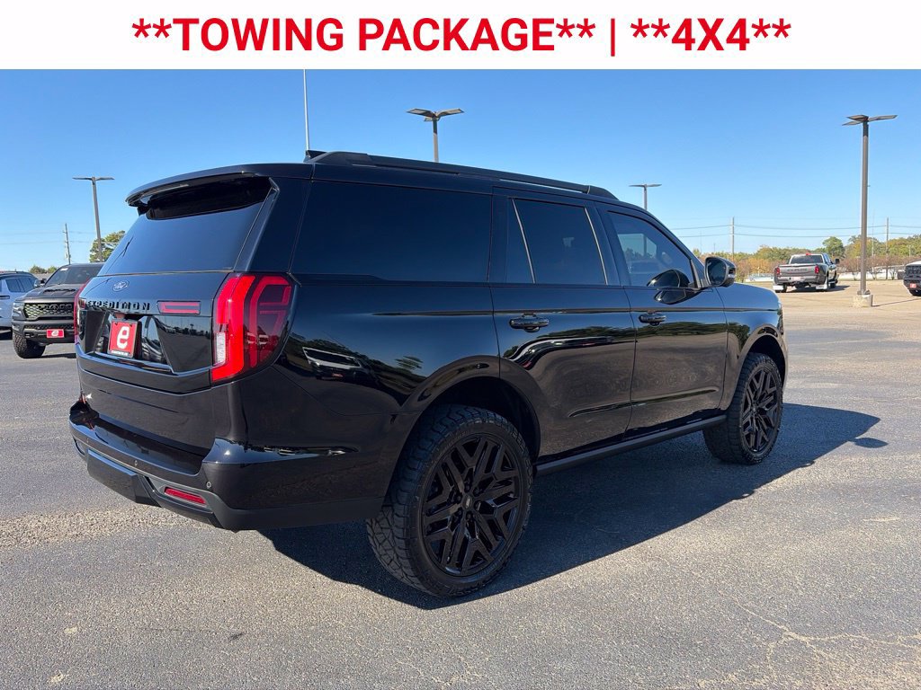 Used 2026 Ford Expedition Platinum w/ Stealth Performance Package AWD/4WD image 9