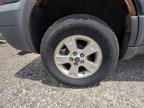 Used 2007 Ford Escape XLT AWD/4WD image 13